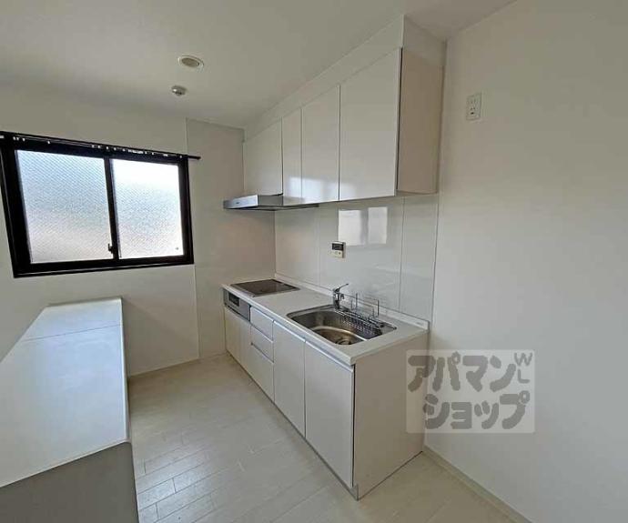 【ネオガーランド御所南】間取