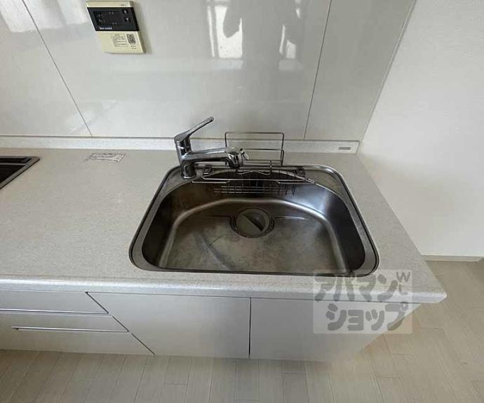 【ネオガーランド御所南】間取