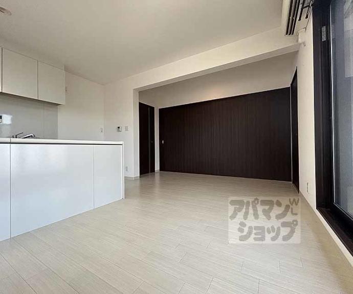 【ネオガーランド御所南】間取