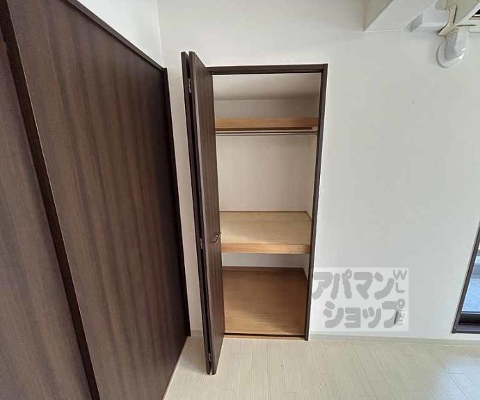 【ネオガーランド御所南】間取