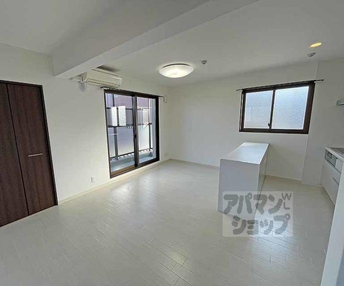 【ネオガーランド御所南】間取