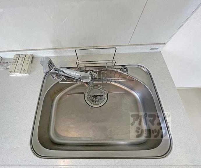 【ネオガーランド御所南】間取