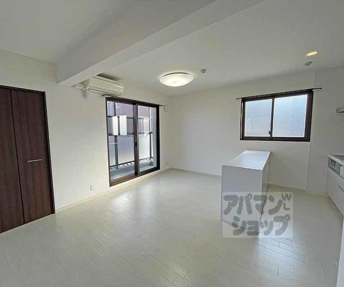 【ネオガーランド御所南】間取