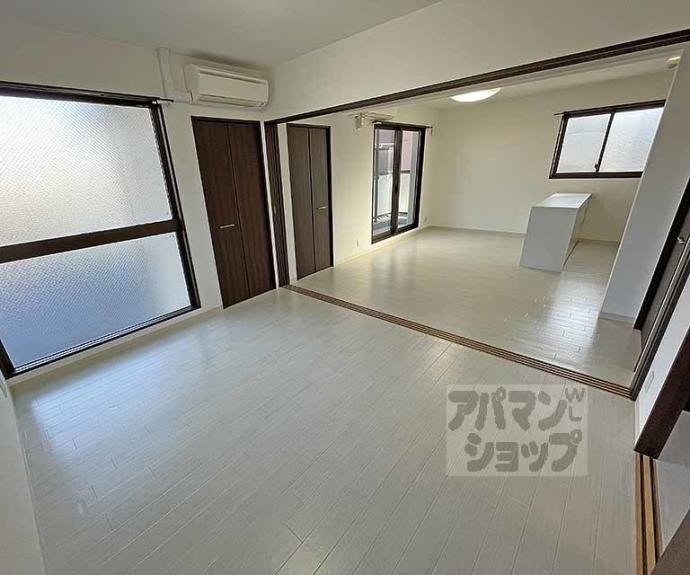 【ネオガーランド御所南】間取