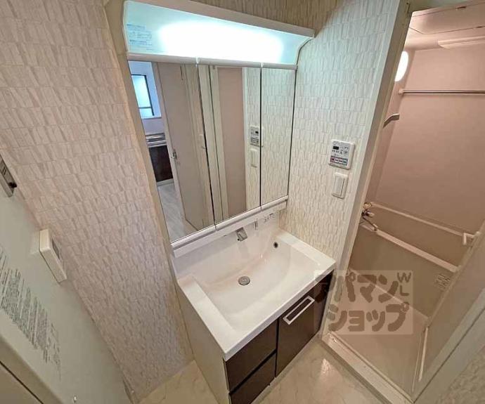 【ネオガーランド御所南】間取