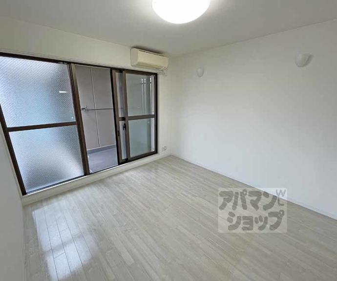 【ネオガーランド御所南】間取