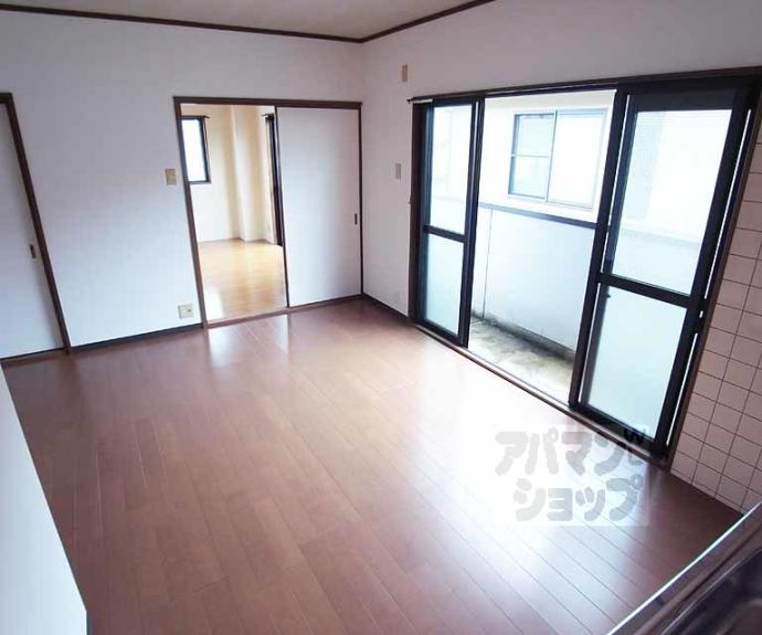 【シャントゥール城北】間取