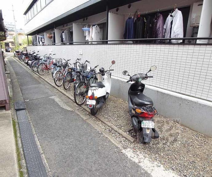 【アークハイツ城南宮】間取