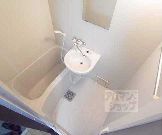 【ビラージュ深草】間取