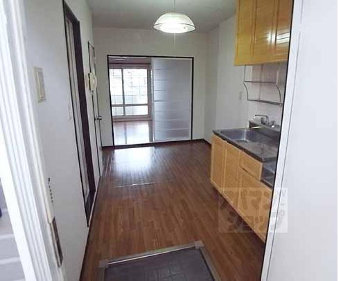 【ビラージュ深草】間取