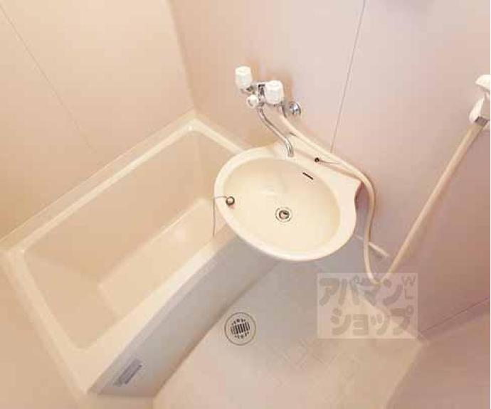 【ヴィラISHIKAWA】間取