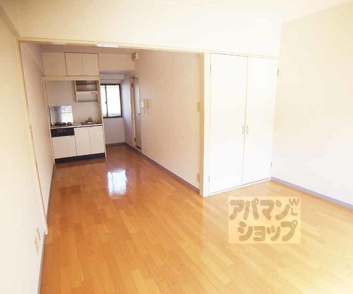 【ヴィーヴル藤の森】間取