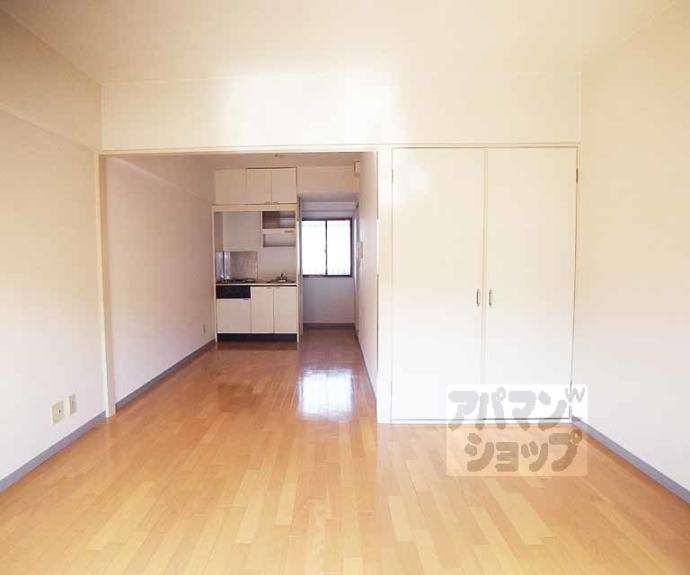 【ヴィーヴル藤の森】間取