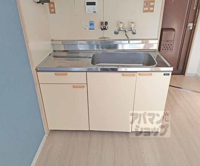 【AUBURN FUSHIMI MOMOYAMA】間取