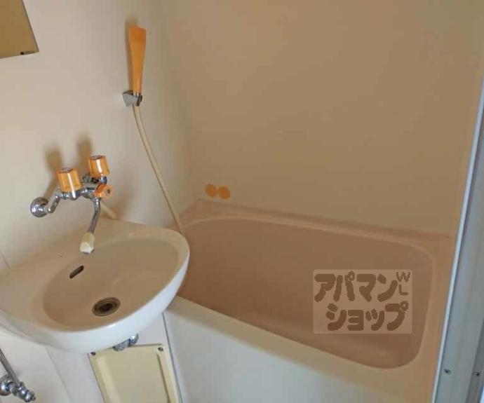 【AUBURN FUSHIMI MOMOYAMA】間取