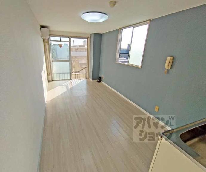 【AUBURN FUSHIMI MOMOYAMA】間取