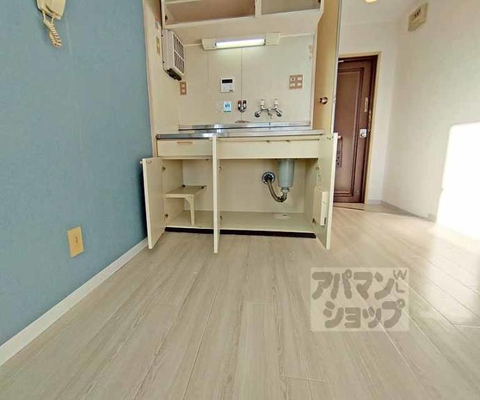 【AUBURN FUSHIMI MOMOYAMA】間取