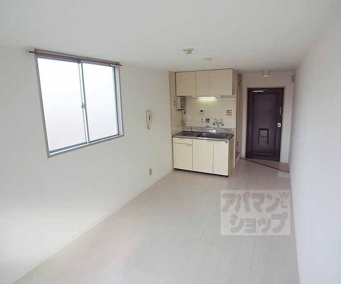 【ＡＵＢＵＲＮ　ＦＵＳＨＩＭＩ　ＭＯＭＯＹＡＭＡ】間取