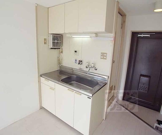 【ＡＵＢＵＲＮ　ＦＵＳＨＩＭＩ　ＭＯＭＯＹＡＭＡ】間取