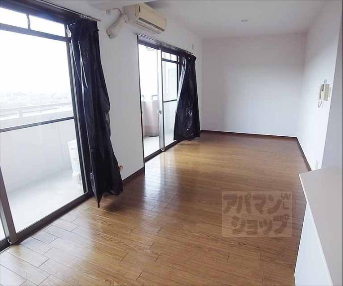 【ＣＨＥＺ　ＬＡ　ＭＥＲＥ】間取