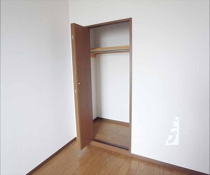 【ＣＨＥＺ　ＬＡ　ＭＥＲＥ】間取