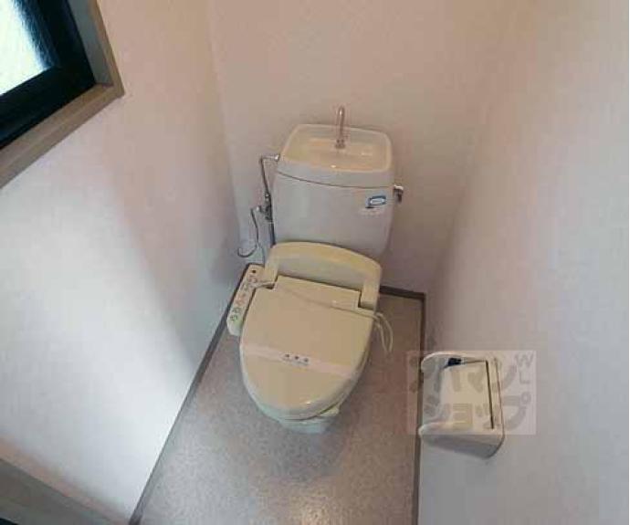 【六地蔵ハイツ】