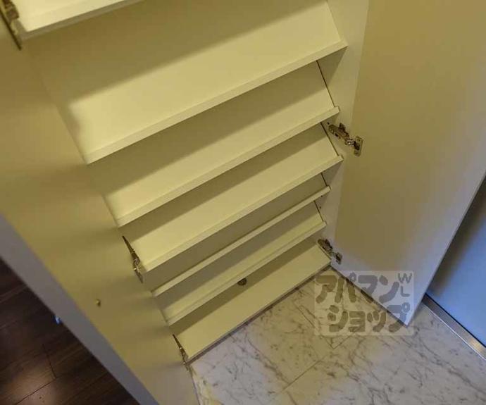 【西京極畔勝町マンション】間取