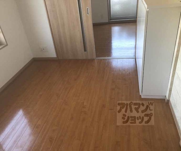 【シャルレ１２番館】間取