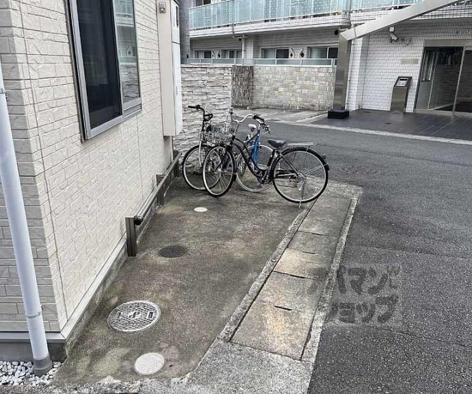 【プリオーレリベルタ桂B棟】間取