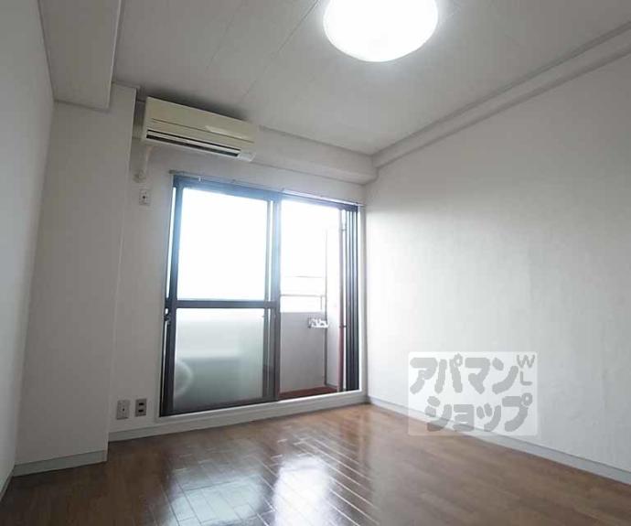 【ライブカントリーエイト】間取