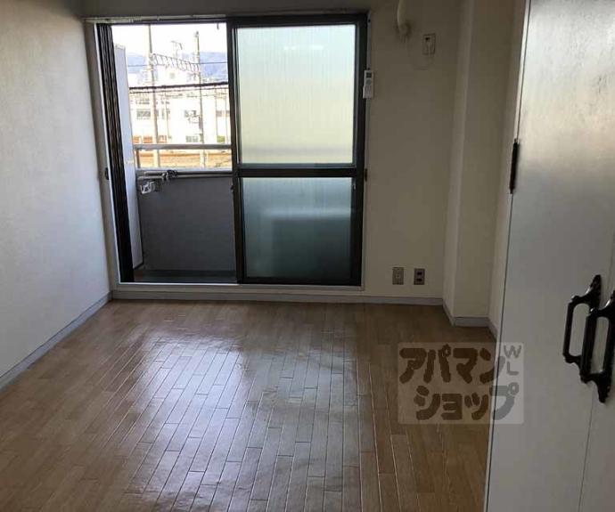 【ライブカントリーエイト】間取