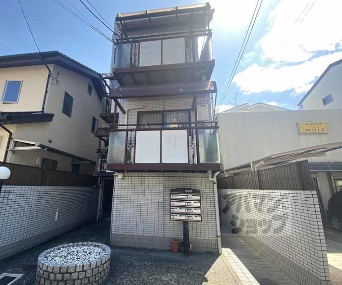 【ファミリエ桂】間取