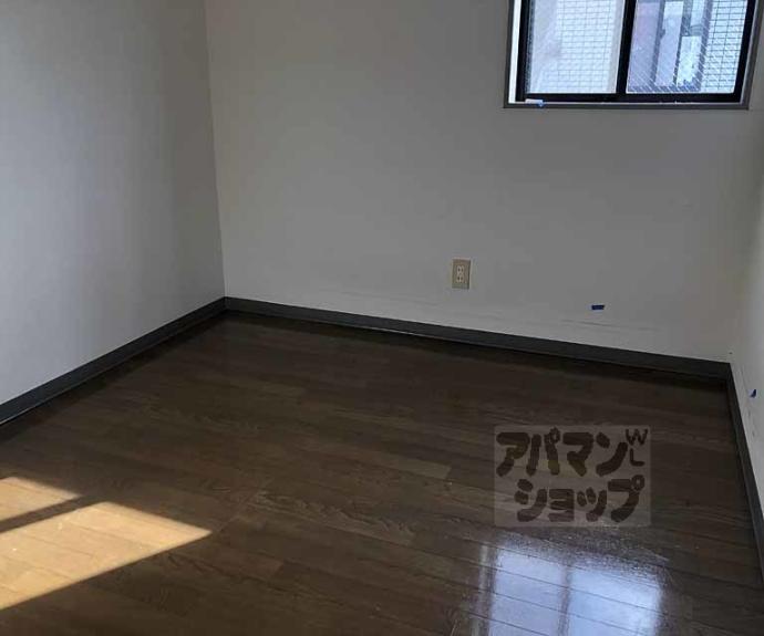 【ファミリエ桂】間取