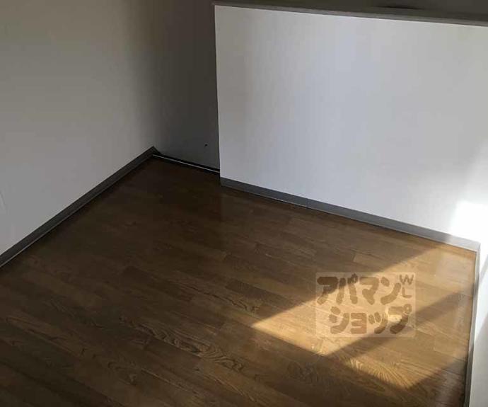 【ファミリエ桂】間取