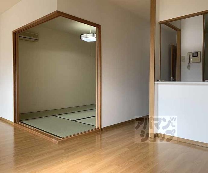 【パレセゾンドゥジェーム】間取