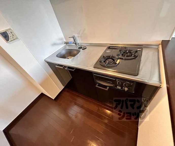 【ライジングコート京都西院フロンティア】間取