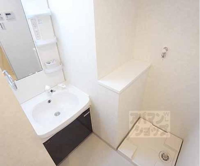 【ライジングコート京都西院フロンティア】間取