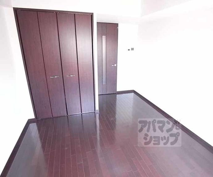 【ライジングコート京都西院フロンティア】間取