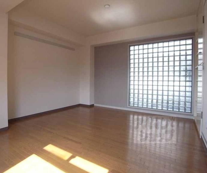 【デトム・ワン二條城東】間取