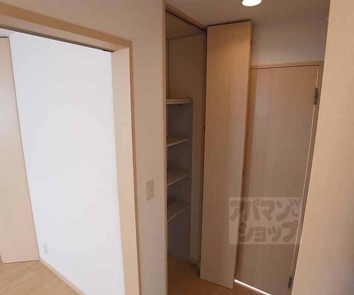 【サントルモン中山】間取