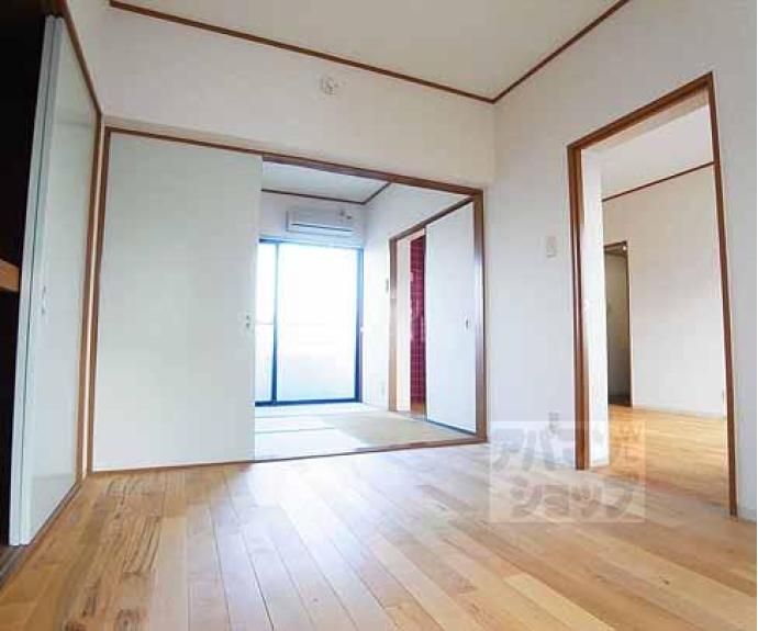 【メゾンド戸倉】間取