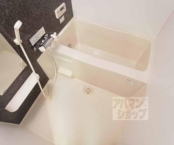 【ノーベルＹＵＩ　２】間取