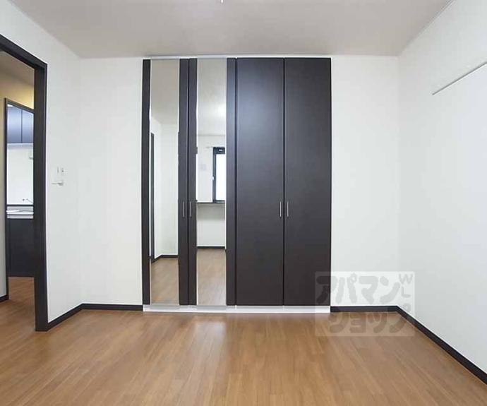 【ノーベルＹＵＩ　２】間取