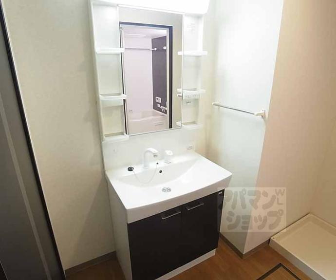 【ノーベルＹＵＩ　２】間取