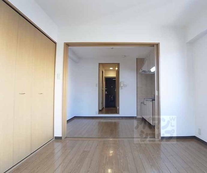 【八番館】間取
