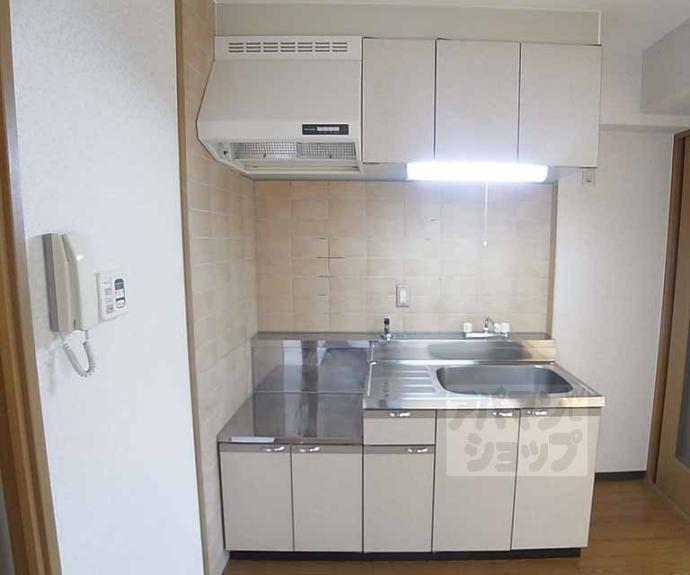 【八番館】間取