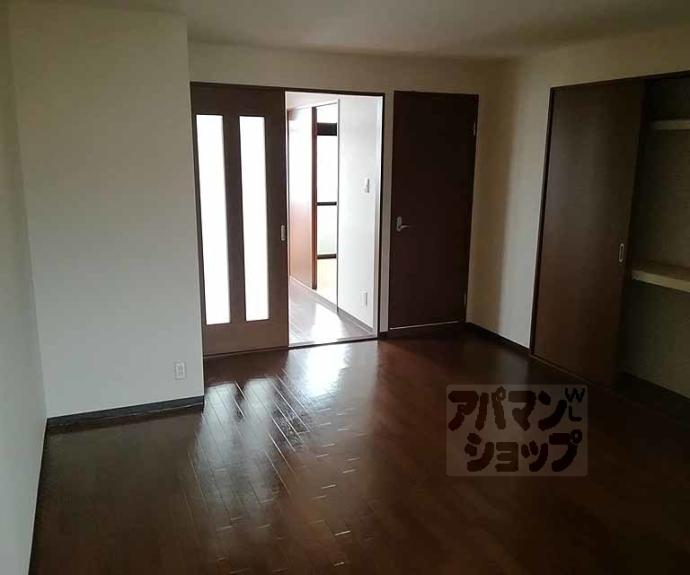 【プリベール上桂】間取