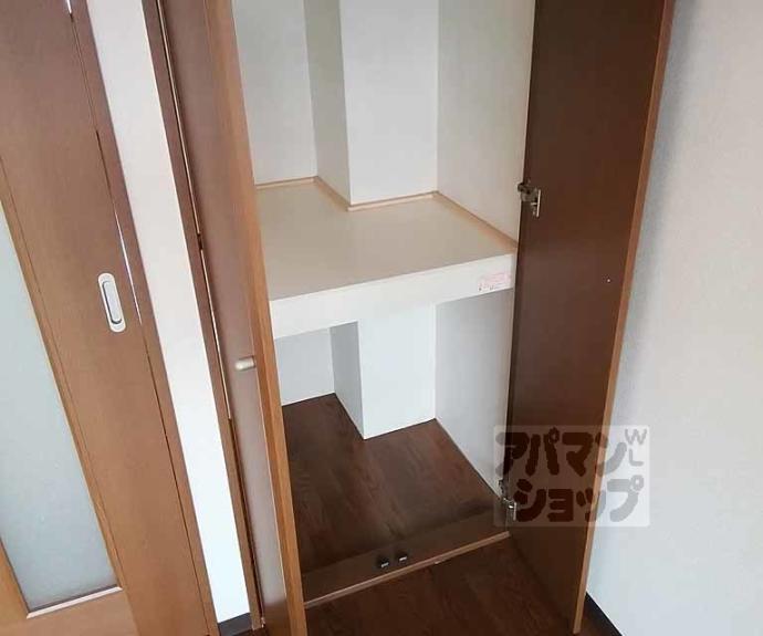 【プリベール上桂】間取