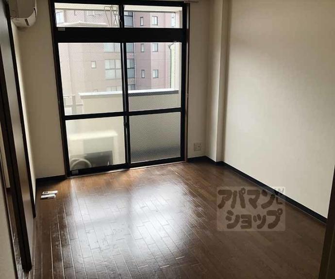 【プリベール上桂】間取