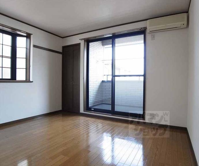 【クィーンズコートY棟】間取